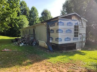 257 Pinnacle Heights Dr, Nebo, NC 28761