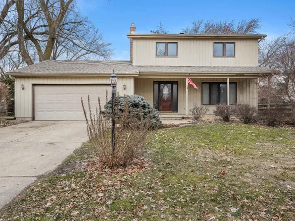 1313 Azalea Dr, Munster, IN 46321