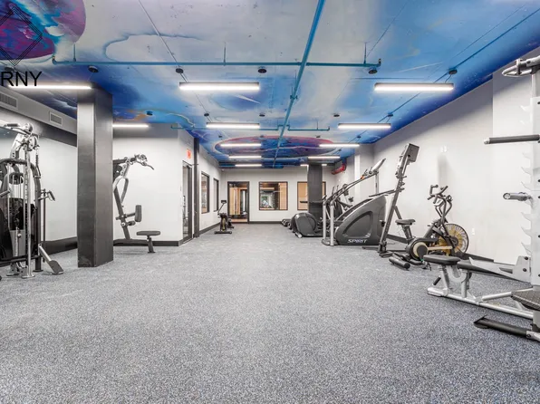 2807 Snyder Avenue image 12 of 23