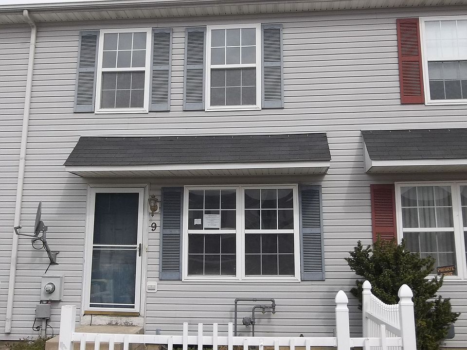 1st image of 9 Cole Blvd
