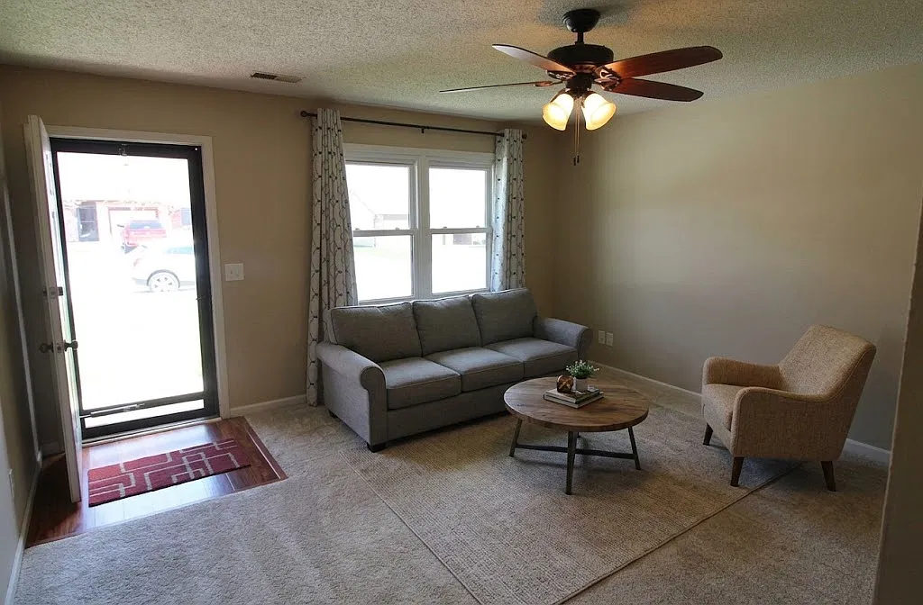2 bed, 1122 sqft, $1,175 — Photo 4
