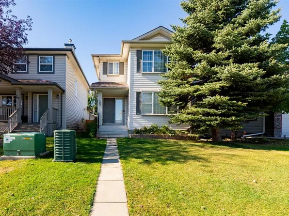 25 E Everridge Way SW, Calgary, AB T2Y 4S7