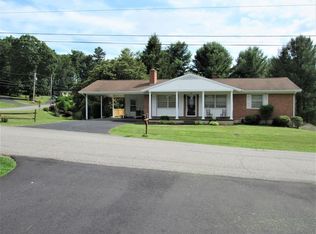 105 Armory Rd, Galax, VA 24333