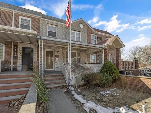 63-08 77th St, Middle Village, NY 11379