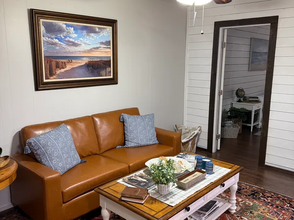 3821 Saint Johns Ave APT 5, North Charleston, SC 29405