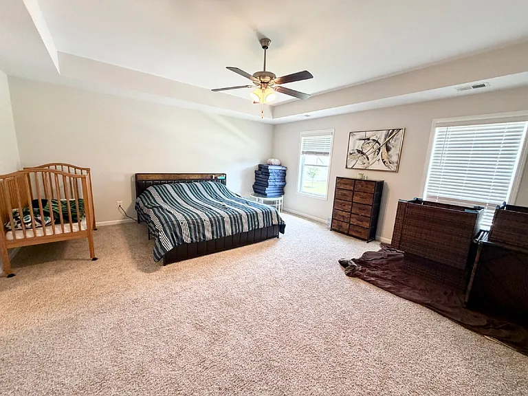 323 Alameda Ln — Photo 13