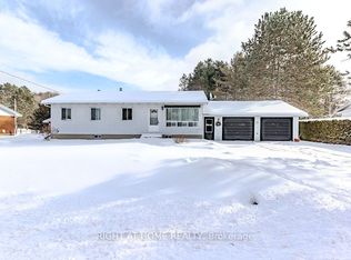 28 Jackpine St, Madawaska Valley, ON K0J 1B0