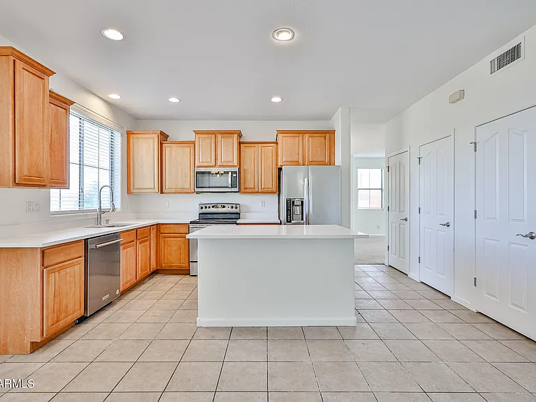 2237 N 135th Dr — Photo 3