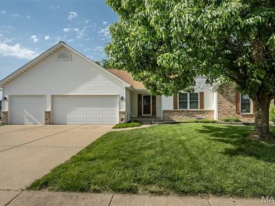 1387 Sunview Dr, O'Fallon, MO, 63366