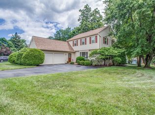 12512 Lieutenant Nichols Rd, Fairfax, VA 22033