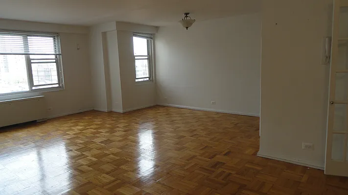 Rented by Manhattan Flats | media 16