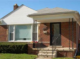 21961 Ridgedale St, Oak Park, MI 48237