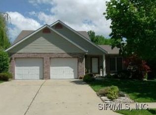 1609 Prairie View Dr, Edwardsville, IL 62025