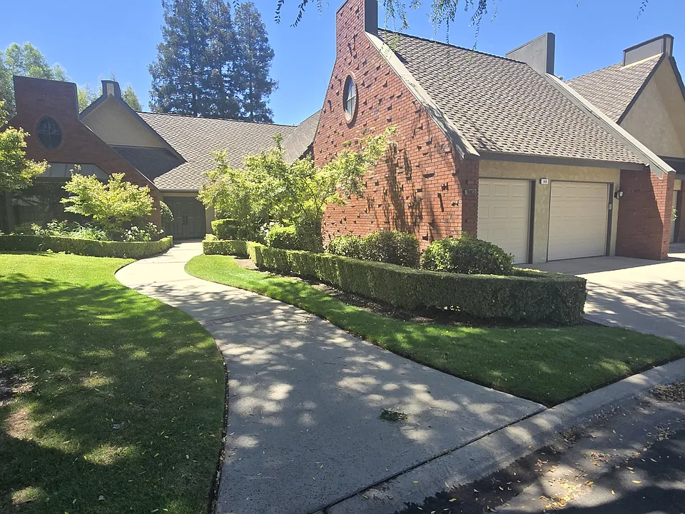 2555 W Bluff Ave #143