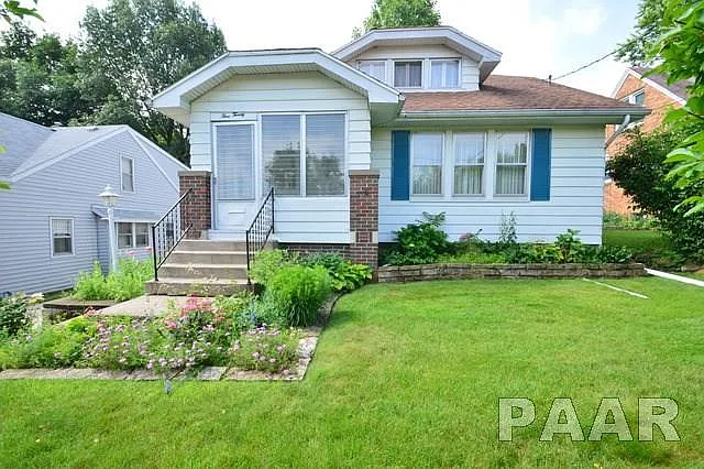 320 W Corrington Ave photo 1