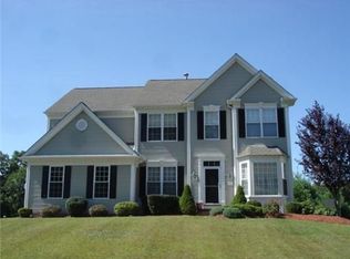 507 Sleepy Hollow Farm Rd, Warwick, RI 02886