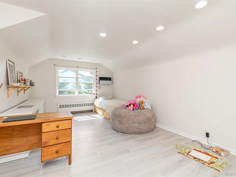 1443 Park St — Photo 13
