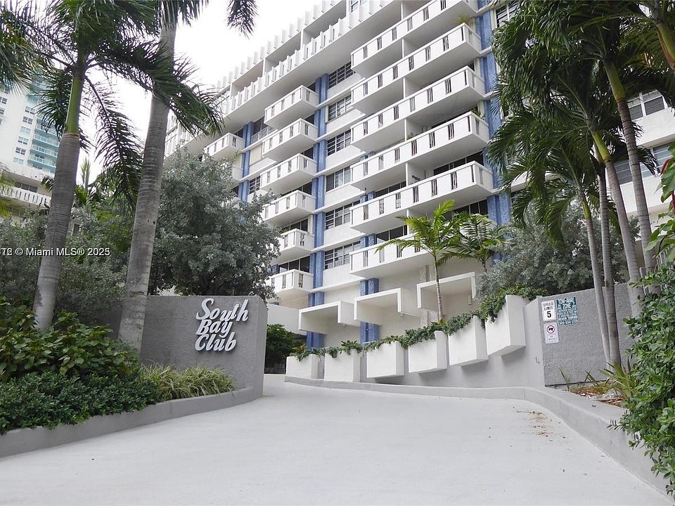 2nd image of 800 West Ave APT 528