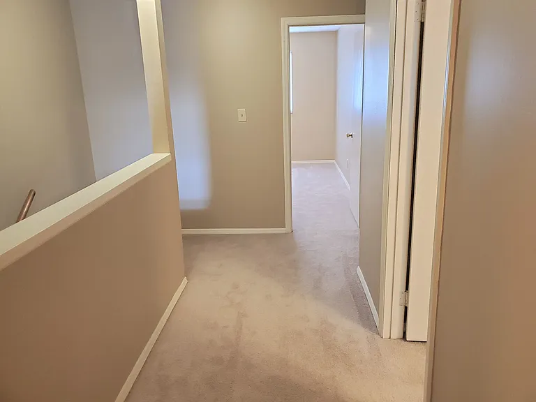 Hickory Grove — Photo 12