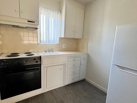 2nd image of 2095 Lincoln Ave APT 9