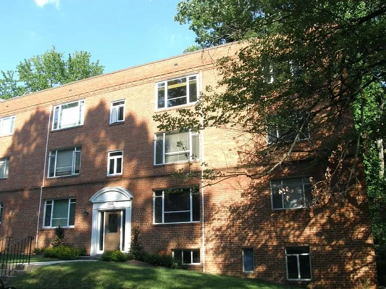 10401 Montrose Ave #2 — Photo 1