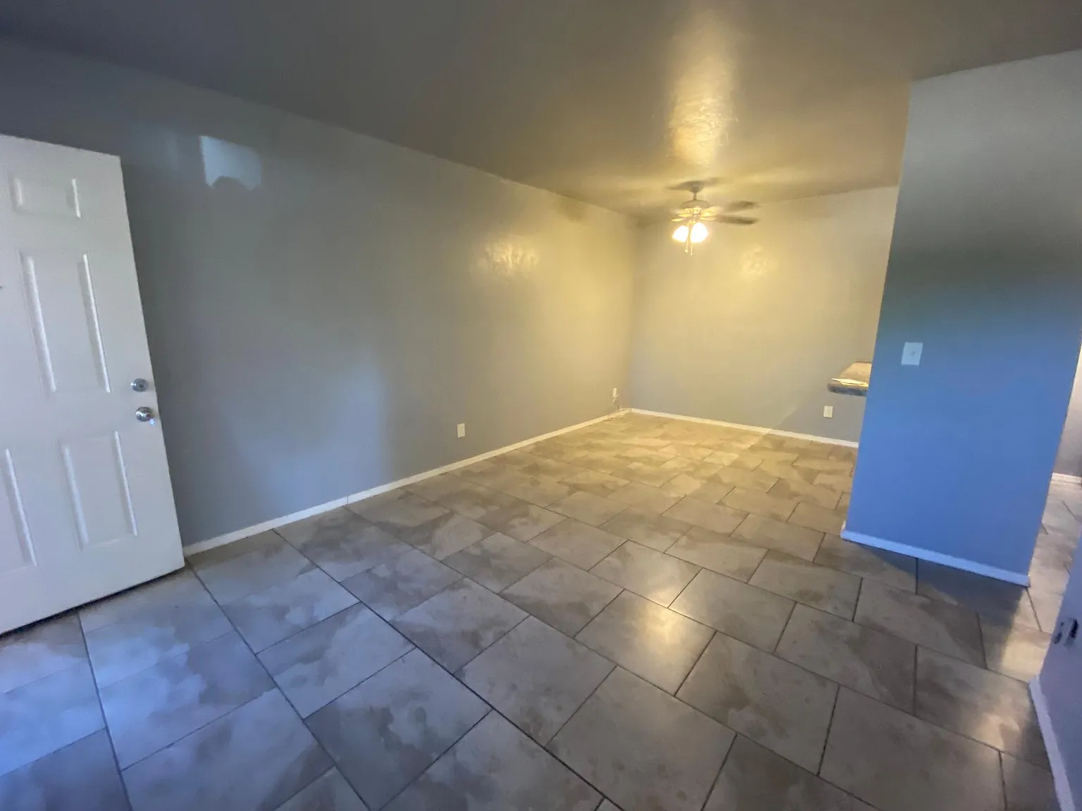 3409 E Glenn St — Photo 3