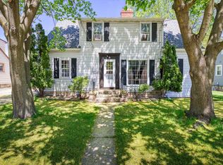 734 4th St, Menasha, WI 54952