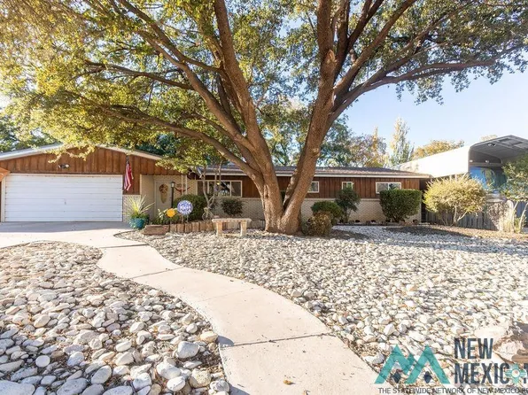 1209 Cedar Dr, Carlsbad, NM 88220