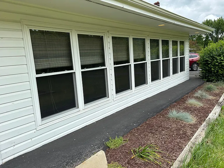 818 National Hwy — Photo 3
