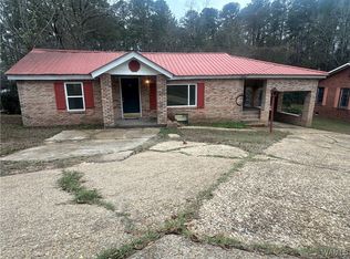411 3rd St NW, Fayette, AL 35555