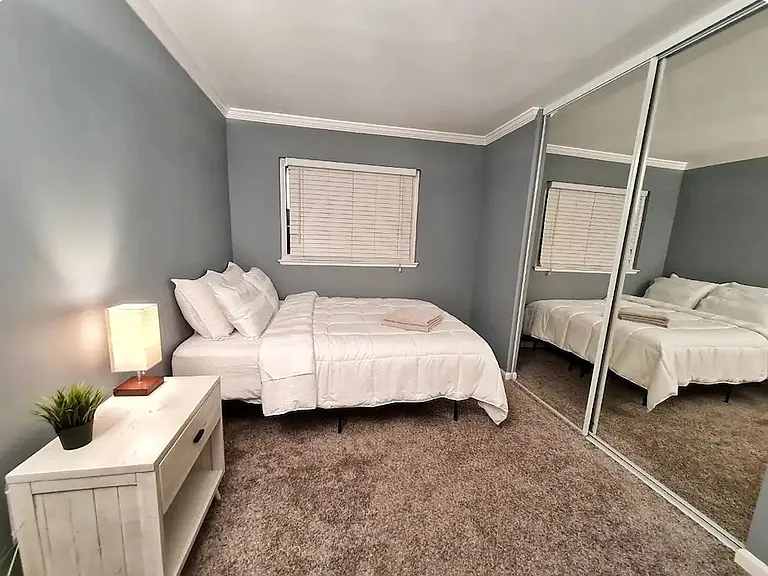 7311 Holbrook Way — Photo 4