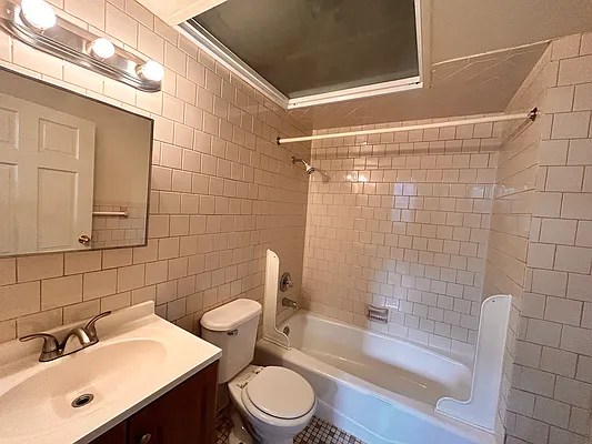 Rented by Fifth & Forever LLC | media 14