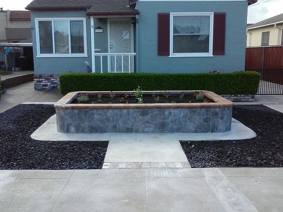 4th image of 477 Elsie Ave