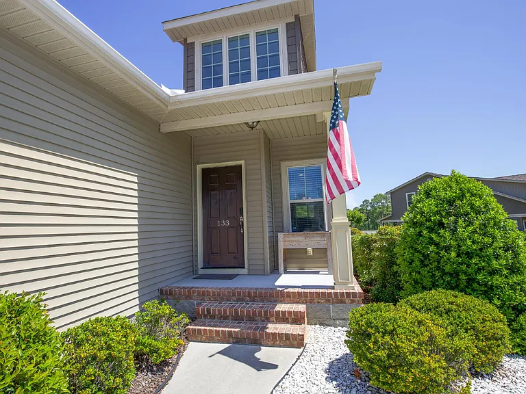 133 Cypress Cir — Photo 3