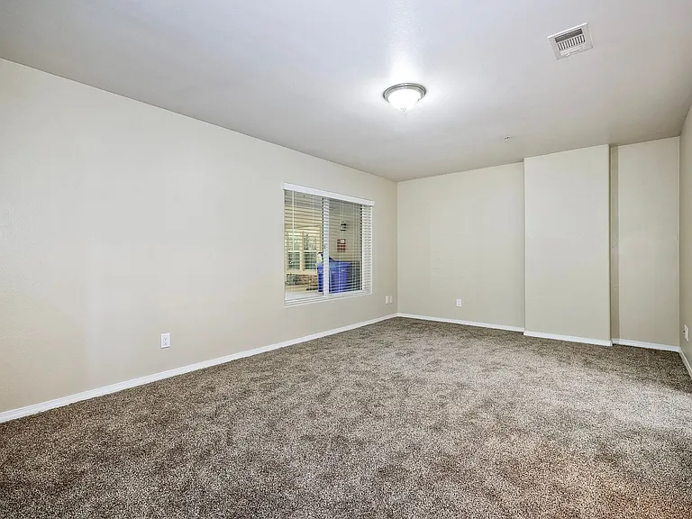 Harborview Apartments — Photo 55
