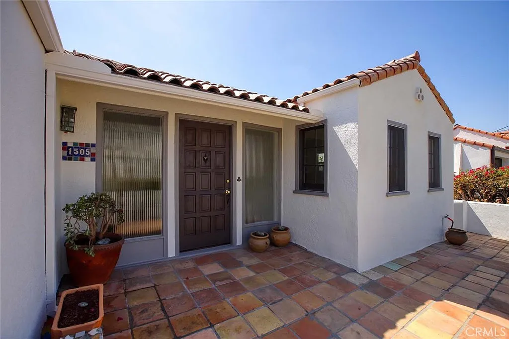 3 bed, 1811 sqft, $5,000 — Photo 4