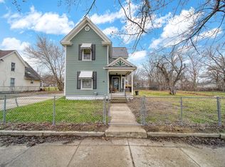 826 Carl Breeding Way, Jackson, MI 49203