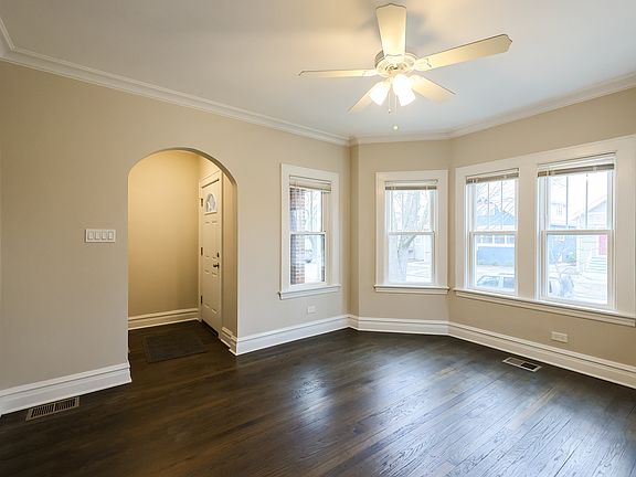 4th image of 843 Lathrop Ave