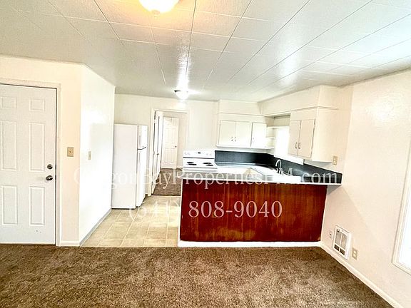 4th image of 426 4th St #2