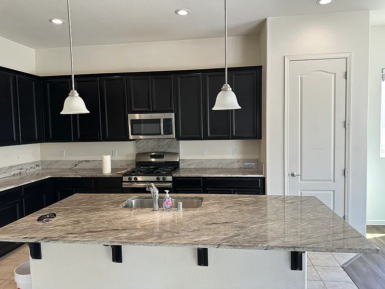 2131 Topaz Ct — Photo 6