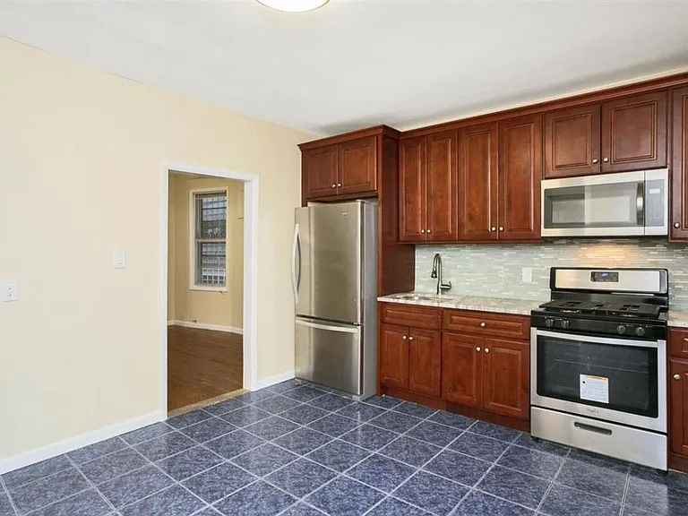 213 Nunda Ave #1 — Photo 5