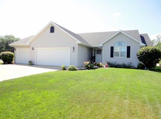 1091 S Goldenrod Dr, Appleton, WI 54914