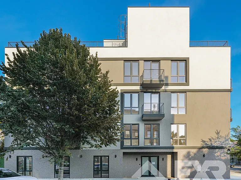 271 E 28th St #3D — Photo 6