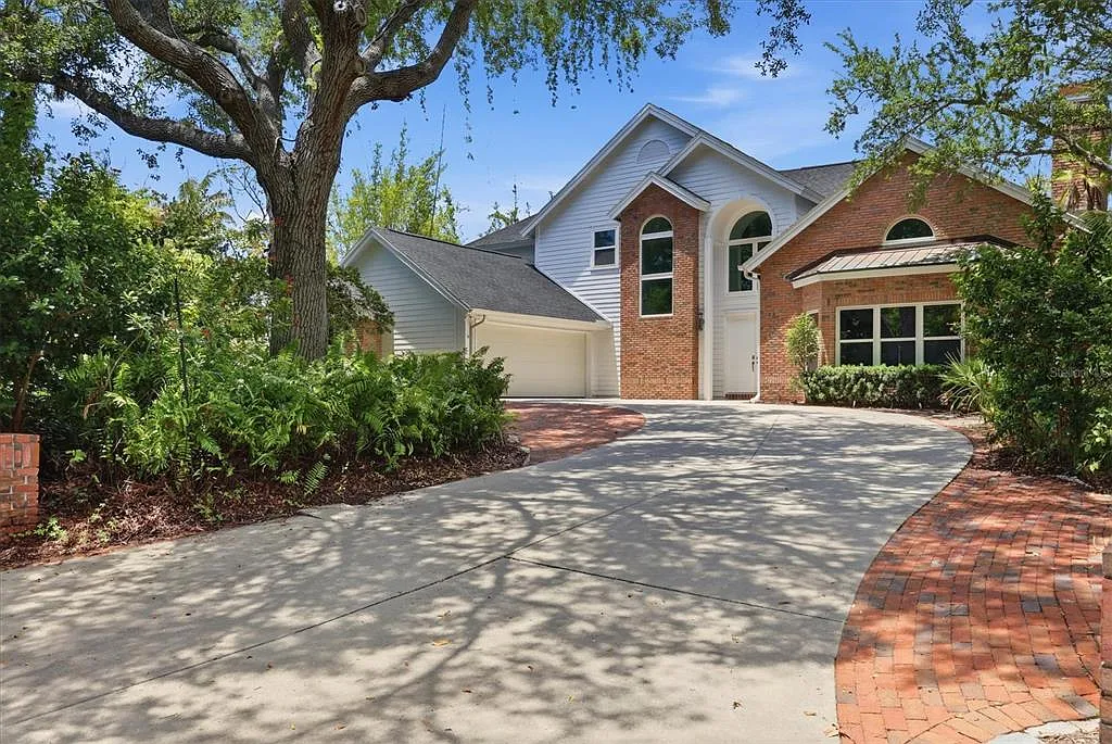 5 bed, 3.5 bath, 4339 sqft, $12,000 — Photo 1