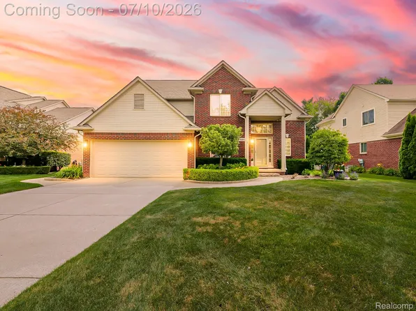 57492 Hawthorn Dr, Washington, MI 48094
