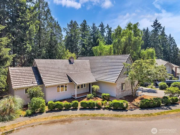 3851 Ambleside Lane NE, Bremerton, WA 98311
