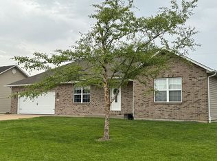 2305 Richele St, Perryville, MO 63775