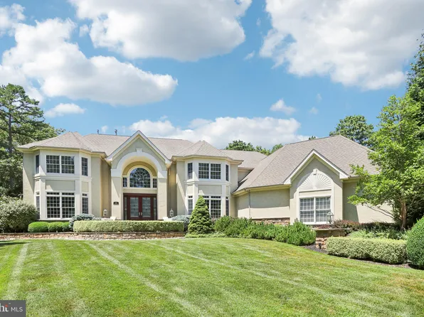 12 Brookwood Dr, Medford, NJ 08055