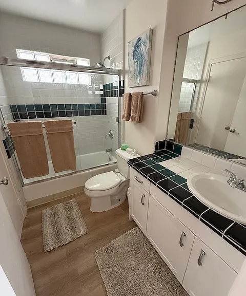 718 Sunset Ct — Photo 9