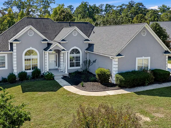 12136 Edgewater Dr, Hampton, GA 30228